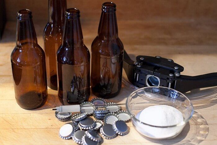 Комплект для карбонизации домашнего пива в бутылках.